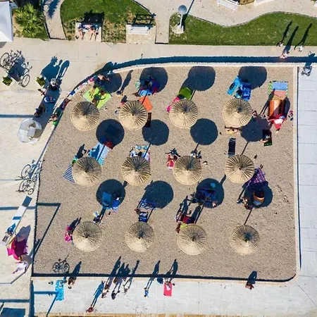 וילה Romantic With A Pool By The Sandy Beach-by Traveler Tourist Agency Krk Id 2187