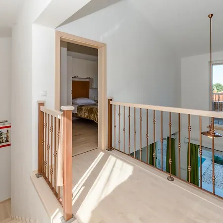Romantic With A Pool By The Sandy Beach-by Traveler Tourist Agency Krk Id 2187 * פריבלאקה