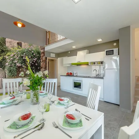 Romantic With A Pool By The Sandy Beach-by Traveler Tourist Agency Krk Id 2187 וילה פריבלאקה