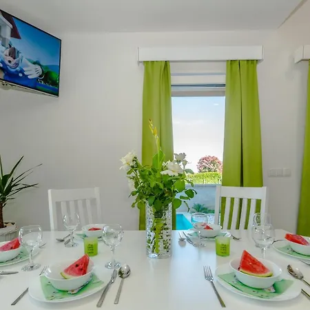 Romantic With A Pool By The Sandy Beach-by Traveler Tourist Agency Krk Id 2187 プリヴラカ
